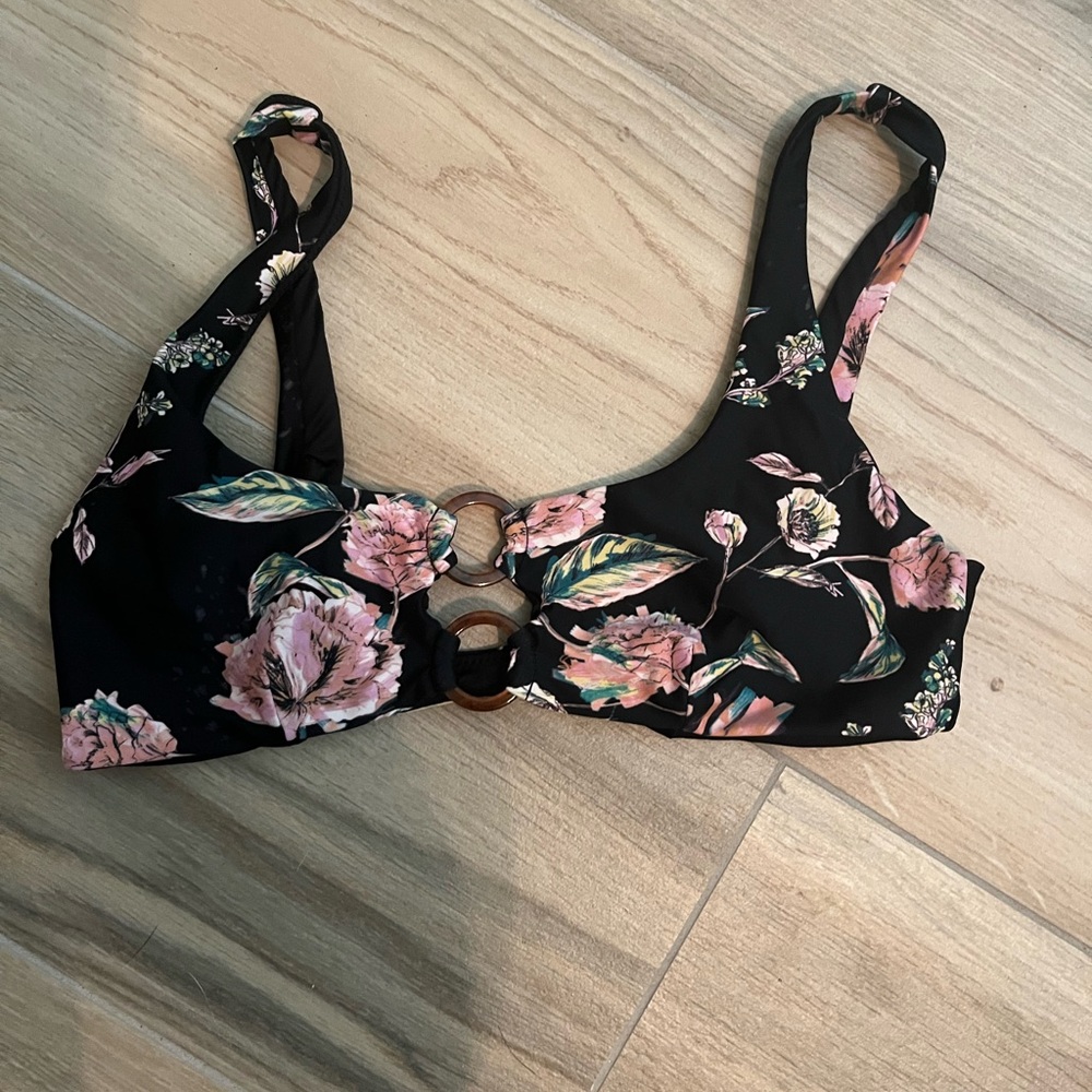 Billabong bikini top
